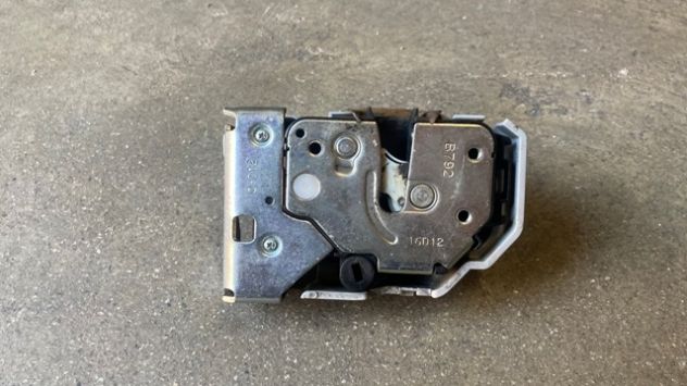 Chiusura centralizzata anteriore Lancia Ypsilon del 2014 (51833655) - Foto 2