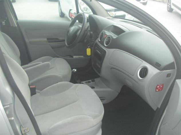 Citroen C3 1.1 Exclusive - 2007 - Foto 8