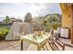 Appartamento di 85 m² con 3 locali e box auto in vendita a Laveno-Mombello