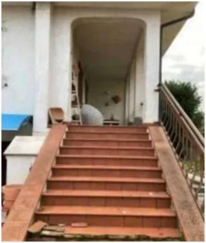 Immobile in asta di 192 m² con più di 5 locali e box auto in vendita a Sermide e Felonica - Foto 3