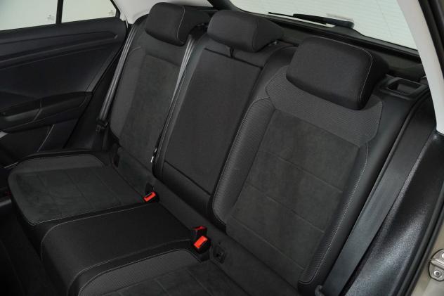Volkswagen T-Roc 2.0 TDI DSG 4motion Style 150CV - Foto 10