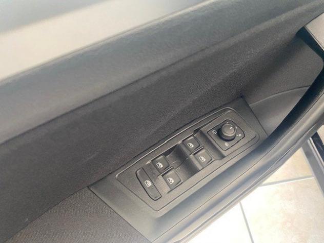 Volkswagen T-Roc 1.0 TSI Life - Foto 8