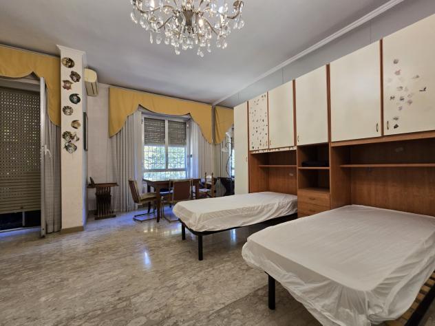 Stanza in appartamento in affitto a Roma - Foto 3