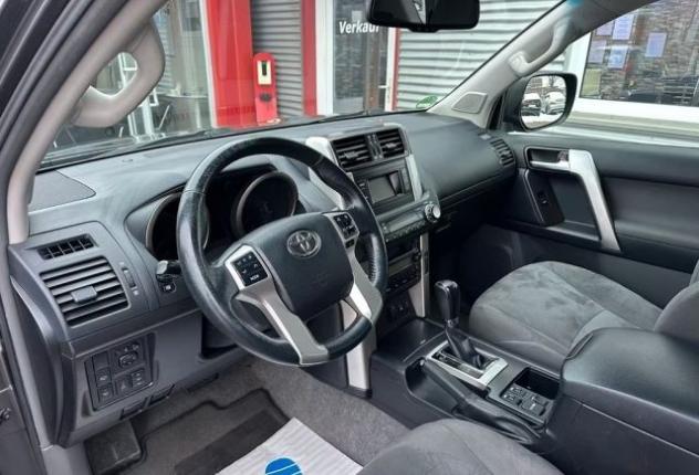 TOYOTA Land Cruiser 3.0 D4-D 5 porte rif. 23613541 - Foto 7