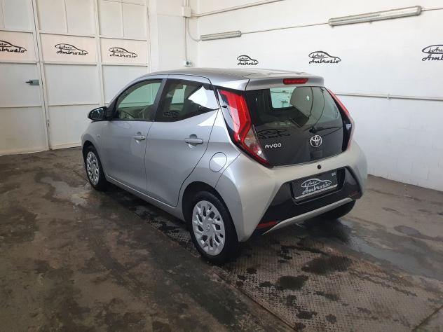 Toyota Aygo 1.0 VVT-i 72 CV 5 porte x-play TUA DA 102,00 MESE - Foto 4