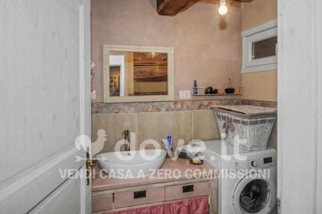 Casa indipendente di 230 m² con più di 5 locali e posto auto in vendita a Castel Giorgio - Foto 4