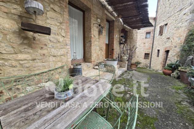 Appartamento di 130 m² con più di 5 locali in vendita a Castiglione d'Orcia - Foto 2