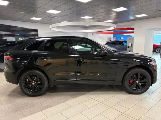 JAGUAR F-Pace 2.0 ibrido/diesel 163cv. 4x4 aut. R-Dynamic S rif. 24106233 - Foto 8