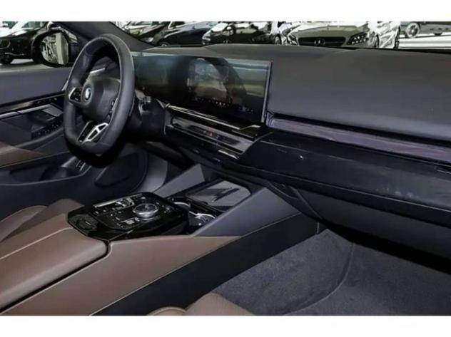 BMW 530 530e xDrive Touring Msport Pro/360°/Bowers & Wilki rif. 24074103 - Foto 5