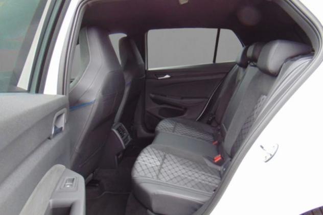 VOLKSWAGEN Golf 1.5 eTSI 150 CV ACT DSG R-Line rif. 23758203 - Foto 8