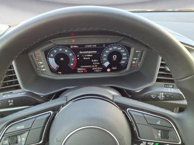 AUDI A1 30 TFSI Sportback rif. 24032406 - Foto 9