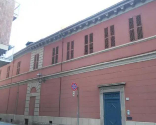 Immobile in asta di 431 m² con più di 5 locali e box auto in vendita a Asti