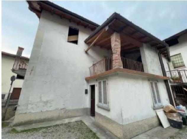 121/2023 1 VA - Casa singola a rustico in asta a Cocquio Trevisago - Foto 3