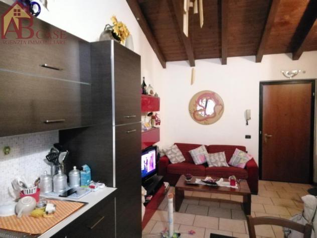 Bilocale di corte Arredato