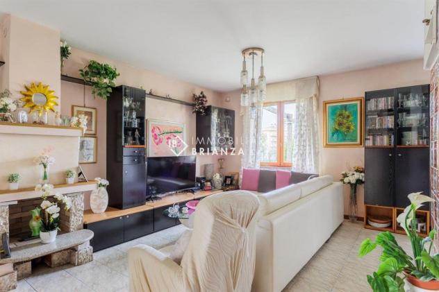 CARNATE: IN VENDITA VILLETTA BIFAMIGLIARE CON GIARDINO - Foto 3