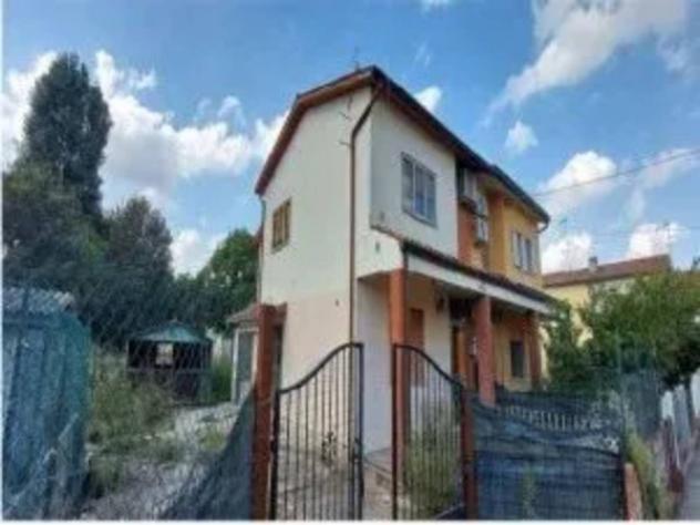 Immobile in asta di 151 m² con più di 5 locali e box auto in vendita a Castelbaldo - Foto 2