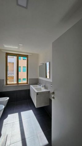 Appartamento ristrutturato parz. vista mare 5 piano con ascensore. - Foto 3