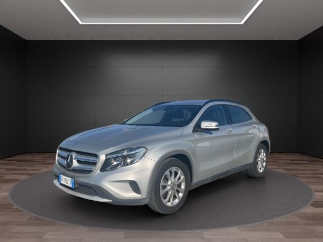 MERCEDES GLA (X156) GLA 180 d Business