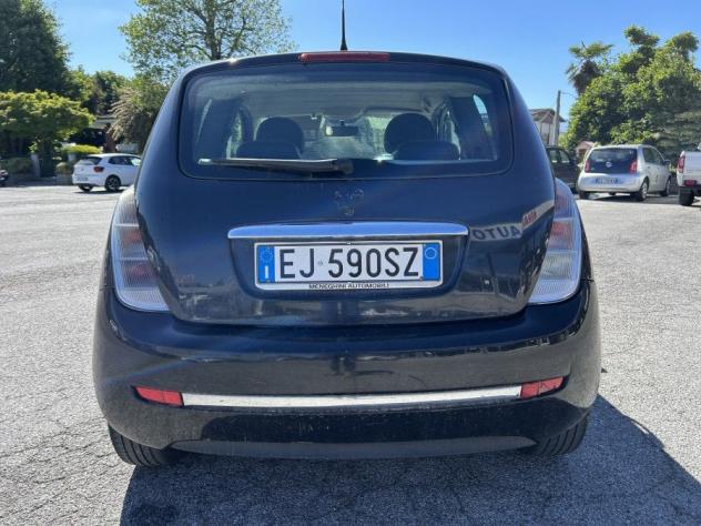 Lancia Ypsilon 1.3 MJT 75 CV - Foto 4