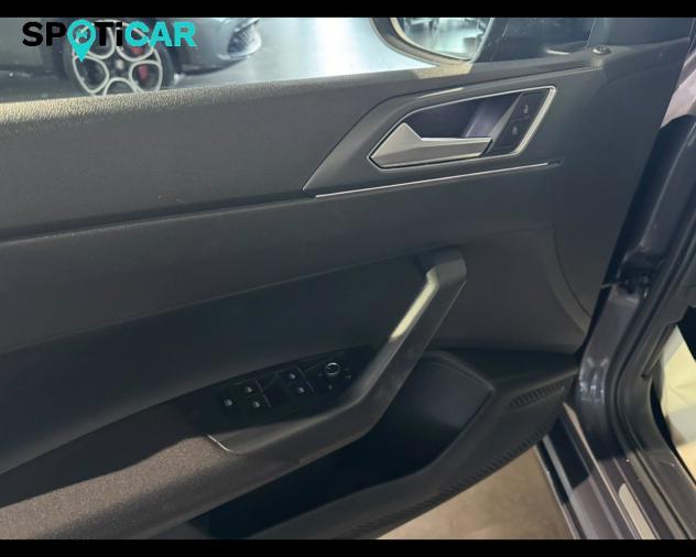 Volkswagen Taigo 1.0 tsi R-Line 115cv - Foto 9
