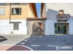 In zona centrale, proponiamo un ampio locale di 115 metri quadri commercial &hellip;