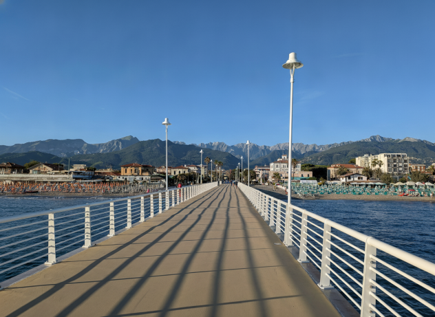 Locale comm.le/Fondo in vendita a Marina di Massa - Massa 43 mq  Rif: 1419893