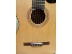 Chitarra classica di liuteria, elettrificata, spalla mancante
