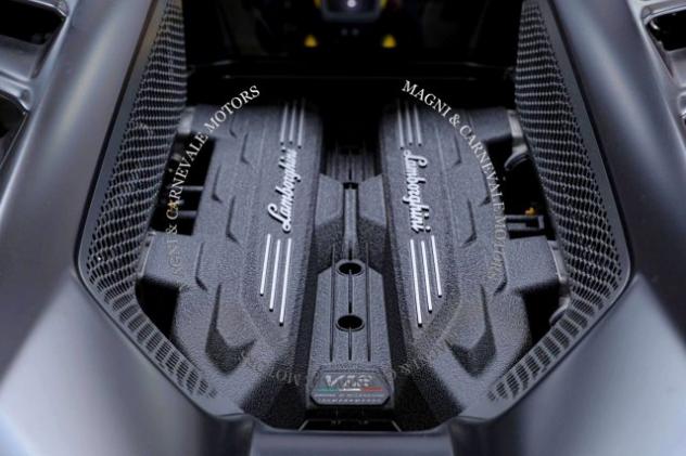 LAMBORGHINI Revuelto STYLE PACK|CARBOCERAMIC BRAKE|GRIGLIA TITANIO rif. 23941769 - Foto 10