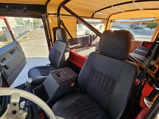 LAND ROVER Defender 110 2.5 Tdi cat S.W. County rif. 22911751 - Foto 9