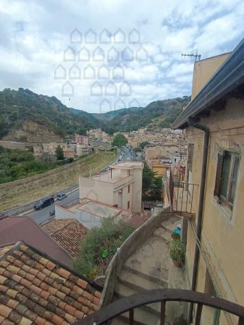 VILLA di 5 vani e di 150 mq (MESSINA) rif. 2VS17216