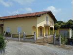 Composta da ingresso in ampio soggiorno, cucina abitabile, due camere da le &hellip;