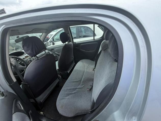 TOYOTA YARIS NEOPATENTATI - Foto 6