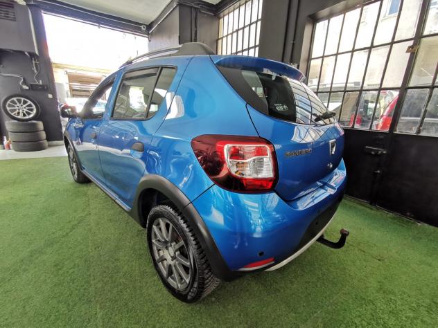 Dacia Sandero Stepway GANCIO TRAINO GARANZIA 12 MESI - Foto 3