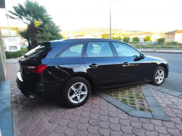 Audi A4 Avant 30 TDI/136 CV S tronic Business - Foto 4