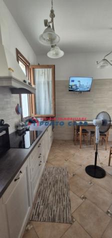 CROCEVIE – Soluzione indipendente su due elevazioni P.T. + 1°P. – 140mq ca. + spazio esterno + 2.000mq ca. di terreno – 4 vani + acc. + terrazzi. Otti - Foto 9