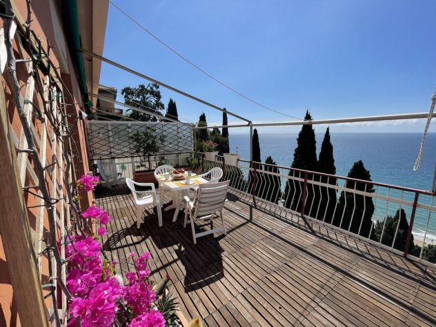 Alassio con fantastico terrazzo vista mare e garage, casa vacanza - Foto 2