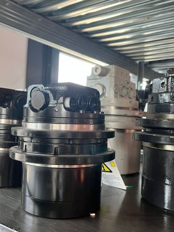 Motoriduttore per KOMATSU PC30MR-5