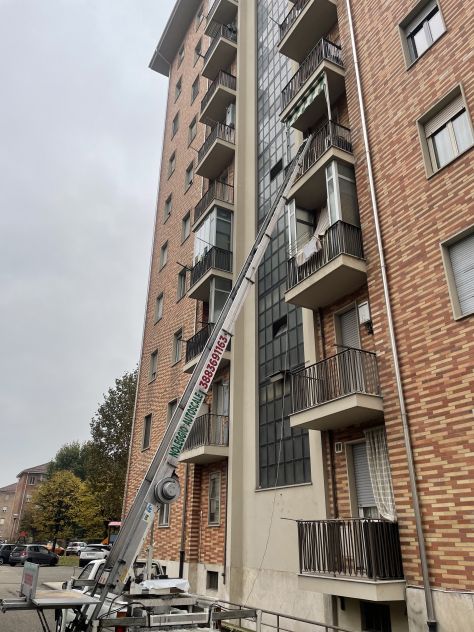 Noleggio elevatore per traslochi Torino - Foto 4