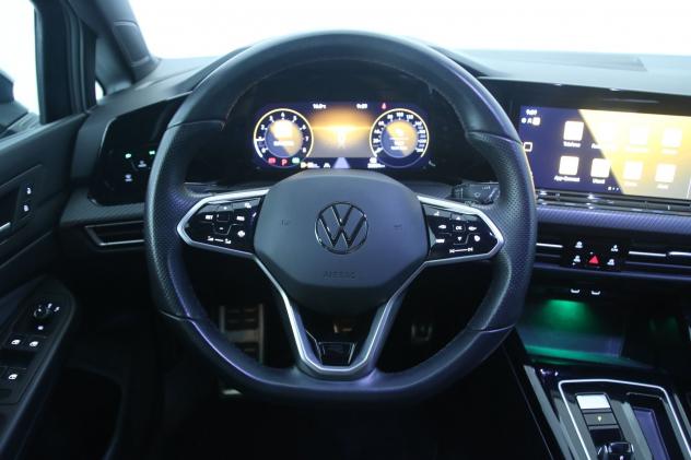 Volkswagen Golf 1.5 eTSI ACT 150 cv R-Line DSG / Retrocamera - Park Pilot ant e post - Wireless charging - Fari LED - Cerchi 18" - Foto 10