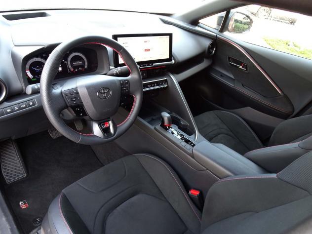 Toyota C-HR 2.0 PHEV E-CVT GR Sport - Foto 9