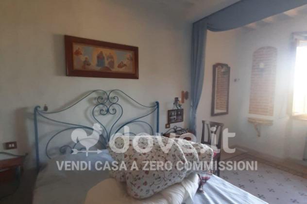 Palazzo / Stabile di 292 m² con più di 5 locali in vendita a Fabro - Foto 14