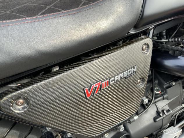 Moto Guzzi V7 III Versione speciale CARBON NUMERATA - Foto 6