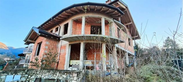 V000289 - VENDESI VILLA IN FASE DI COSTRUZIONE