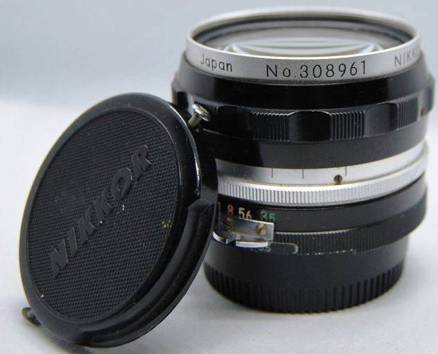 Obbiettivo Nikon  nikkor 28mm f3,5 tappi - Foto 4