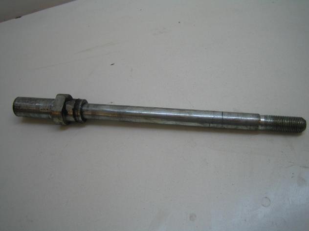 YAMAHA X-CITY 5SEF51811000 PERNO RUOTA FRONT WHEEL AXLE