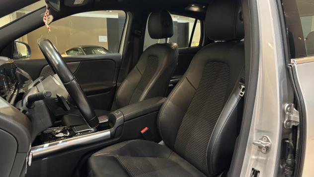 MERCEDES-BENZ GLA 200D 2.0D 150CV - 2021 - Foto 10