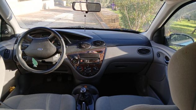 Ford focus 1.6 benzina del 1999 berlina - Foto 3