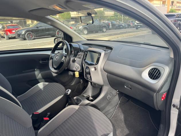 Toyota Aygo Connect 1.0 VVT-i 72 CV 5 porte x-play LED NAVI KAMERA PDC BLUETOOTH CERCHI 16 - Foto 10