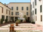 Negozio in posizione di fortissimo passaggio