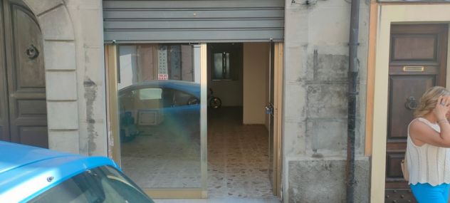 MAGAZZINO IN VENDITA - Foto 2